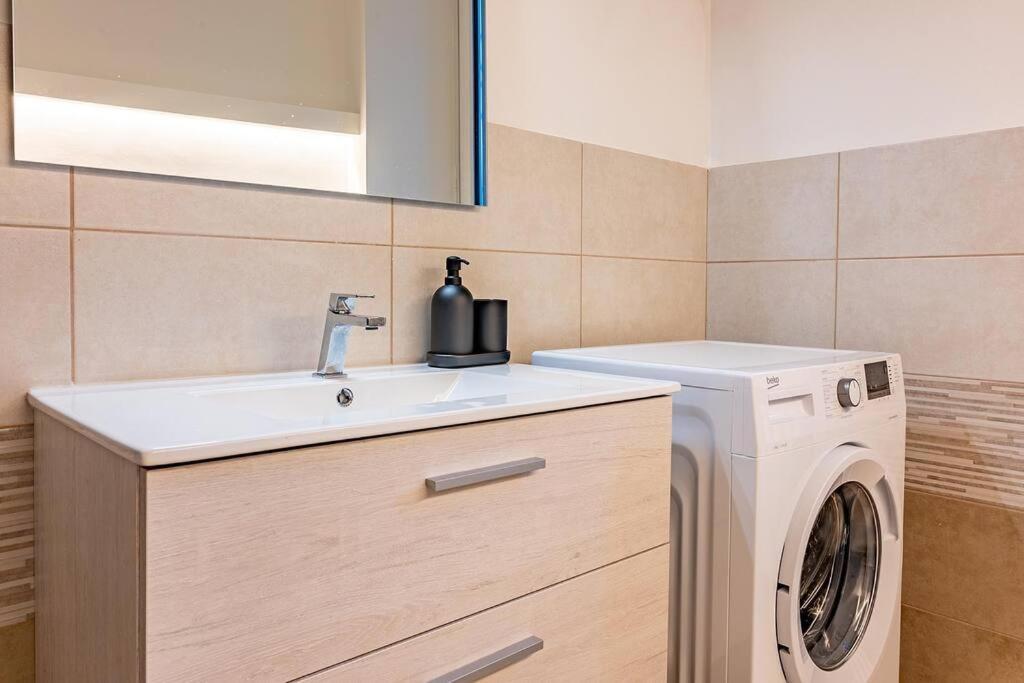 Guest Planet - Cozy Housing Porta Romana M3 Milano Esterno foto