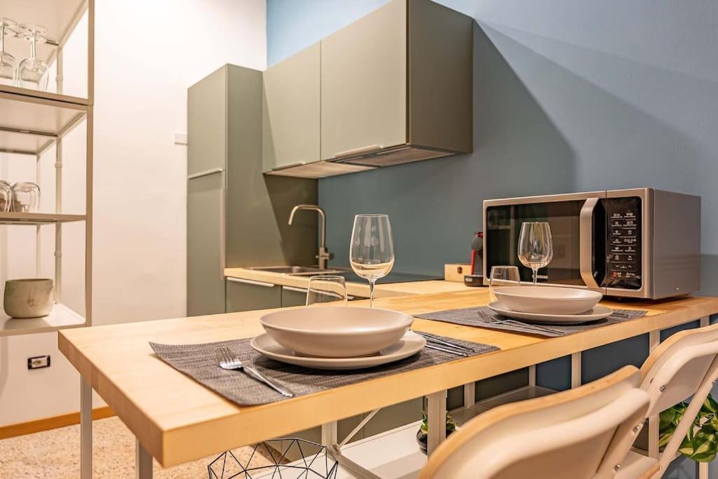 Guest Planet - Cozy Housing Porta Romana M3 Milano Esterno foto