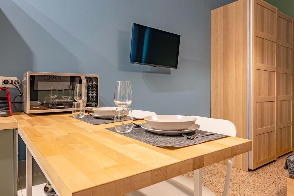 Guest Planet - Cozy Housing Porta Romana M3 Milano Esterno foto
